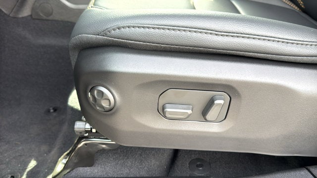 2027 Jeep Wrangler WRANGLER 4-DOOR SAHARA