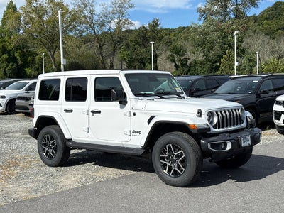 2027 Jeep Wrangler WRANGLER 4-DOOR SAHARA