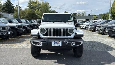 2027 Jeep Wrangler WRANGLER 4-DOOR SAHARA