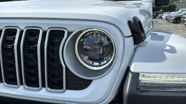 2027 Jeep Wrangler WRANGLER 4-DOOR SAHARA
