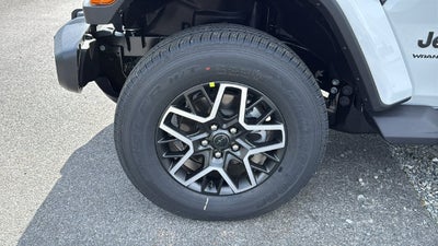 2027 Jeep Wrangler WRANGLER 4-DOOR SAHARA