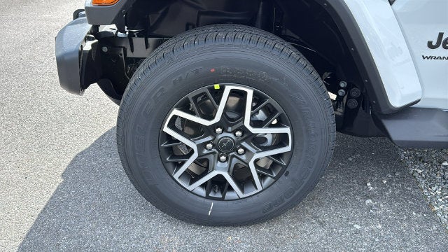 2027 Jeep Wrangler WRANGLER 4-DOOR SAHARA