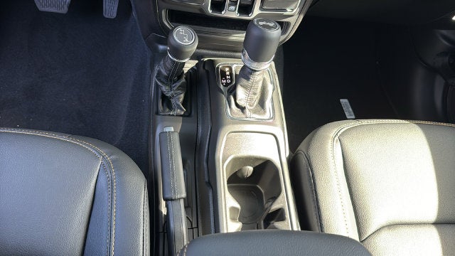 2027 Jeep Wrangler WRANGLER 4-DOOR SAHARA