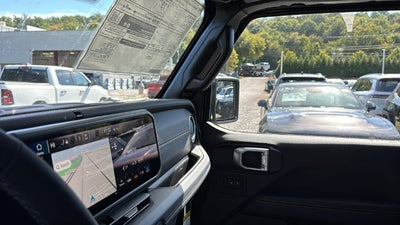 2027 Jeep Wrangler WRANGLER 4-DOOR SAHARA