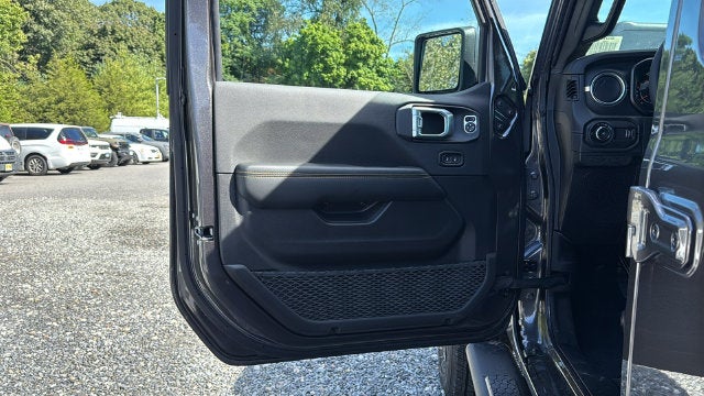 2027 Jeep Wrangler WRANGLER 4-DOOR SAHARA