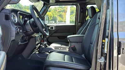 2027 Jeep Wrangler WRANGLER 4-DOOR SAHARA