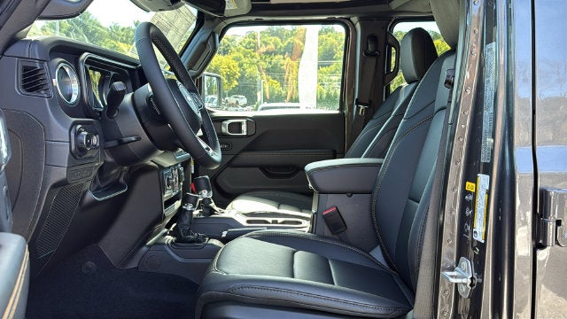 2027 Jeep Wrangler WRANGLER 4-DOOR SAHARA
