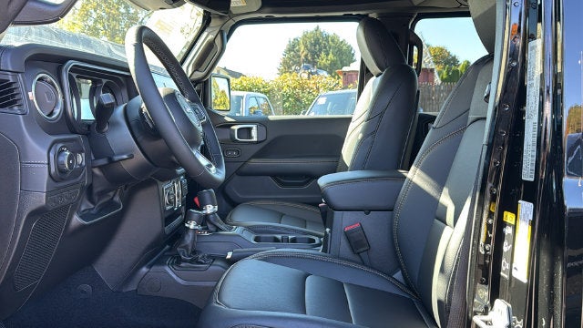 2027 Jeep Wrangler WRANGLER 4-DOOR SAHARA