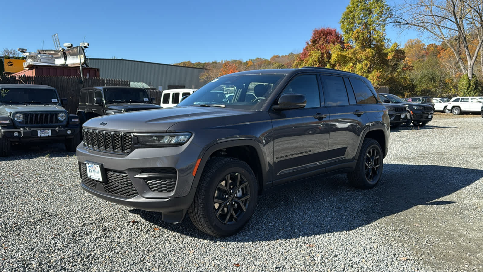 2025 Jeep Grand Cherokee Laredo