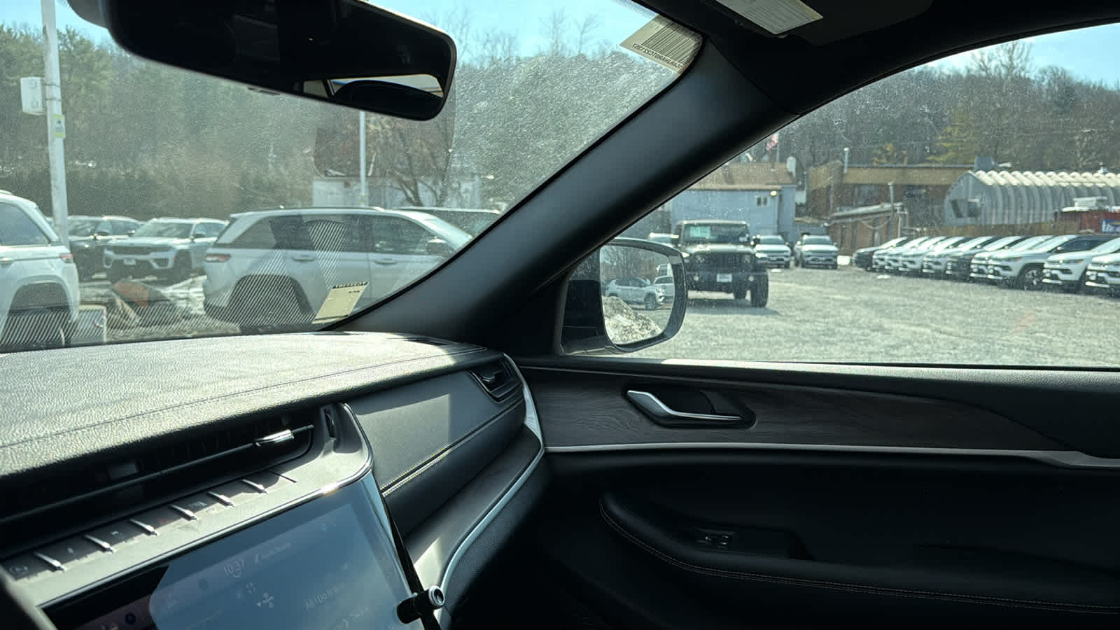 2026 Jeep Grand Cherokee Laredo Altitude