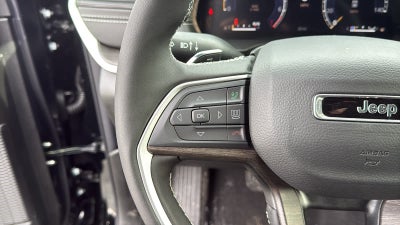 2026 Jeep Grand Cherokee Laredo Altitude