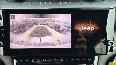 2026 Jeep Grand Cherokee Laredo Altitude