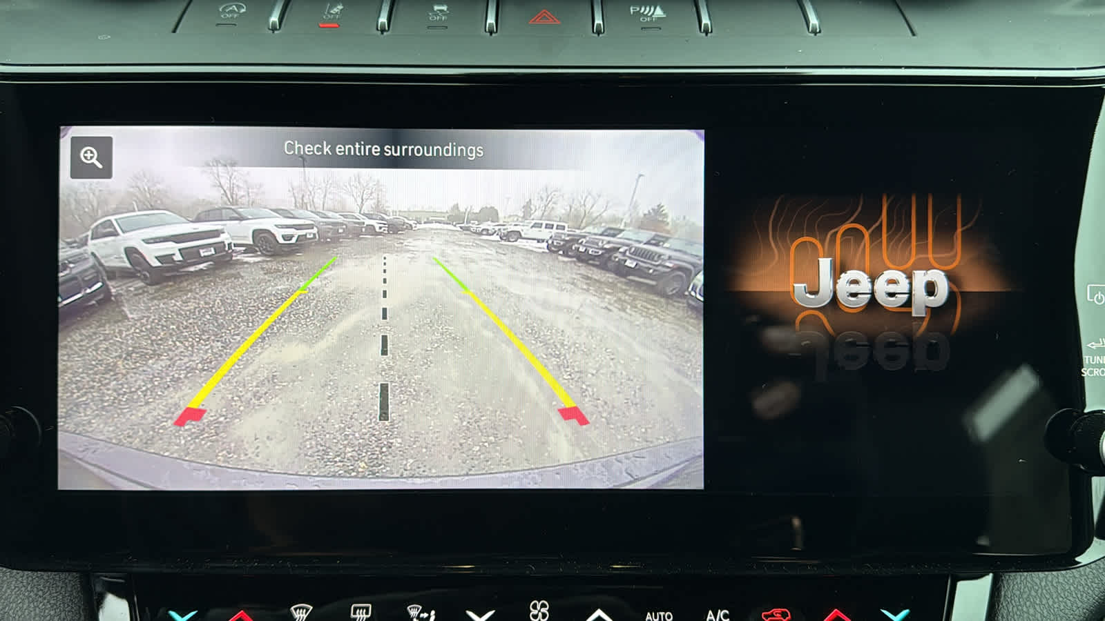 2026 Jeep Grand Cherokee Laredo Altitude