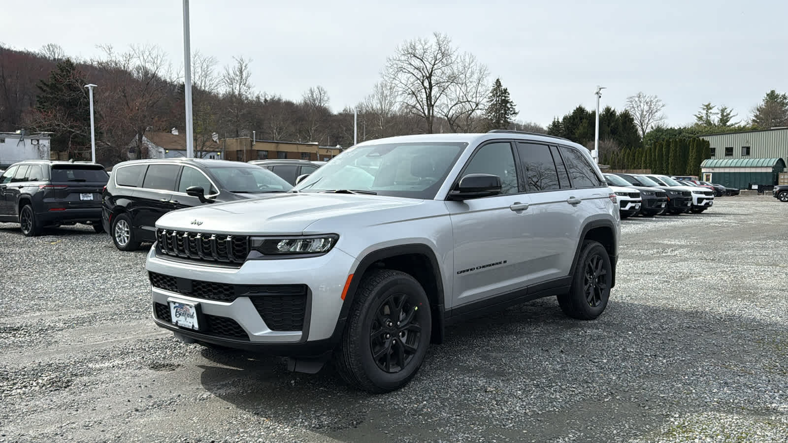 2026 Jeep Grand Cherokee Laredo Altitude