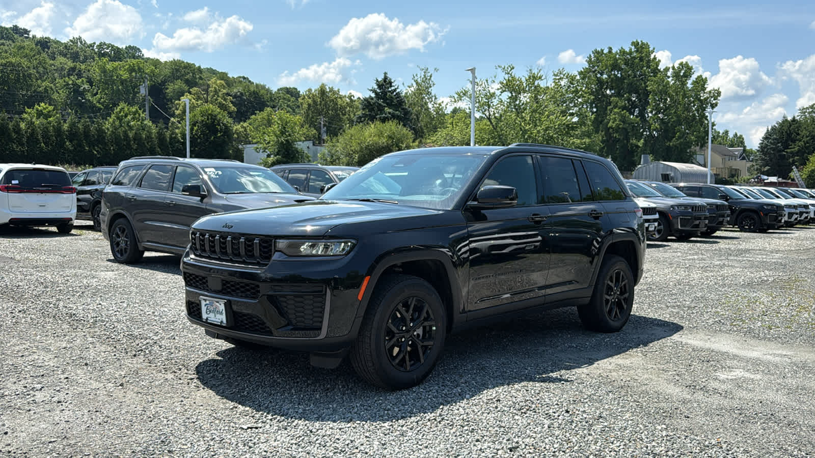 2026 Jeep Grand Cherokee Laredo Altitude