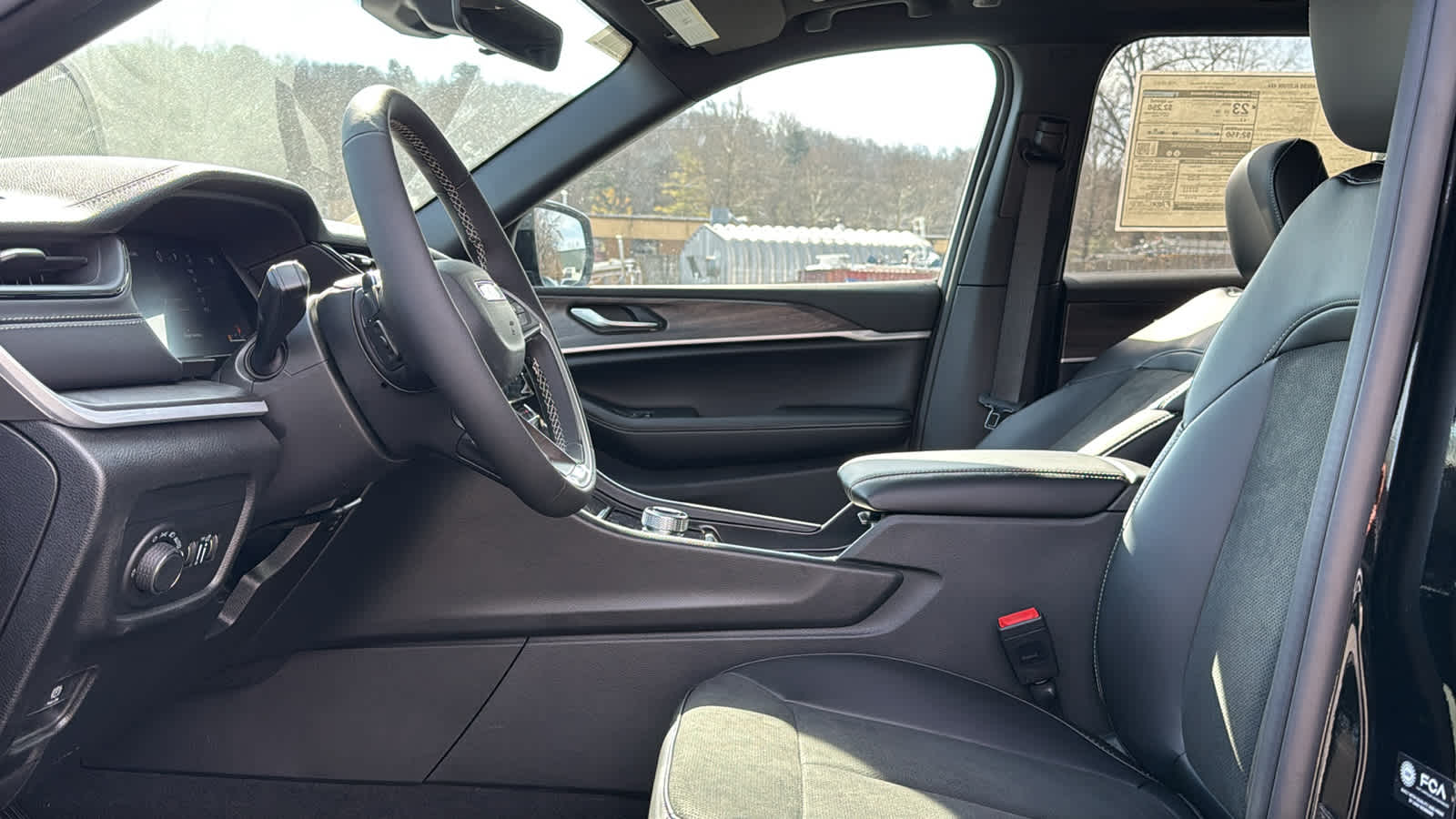 2026 Jeep Grand Cherokee Laredo Altitude