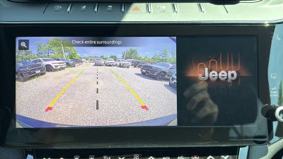 2026 Jeep Grand Cherokee Laredo Altitude
