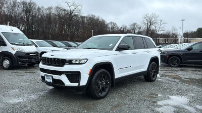 2026 Jeep Grand Cherokee Laredo Altitude