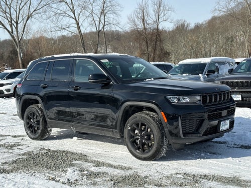2026 Jeep Grand Cherokee Laredo Altitude