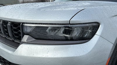 2026 Jeep Grand Cherokee Laredo Altitude