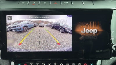 2026 Jeep Grand Cherokee Laredo Altitude