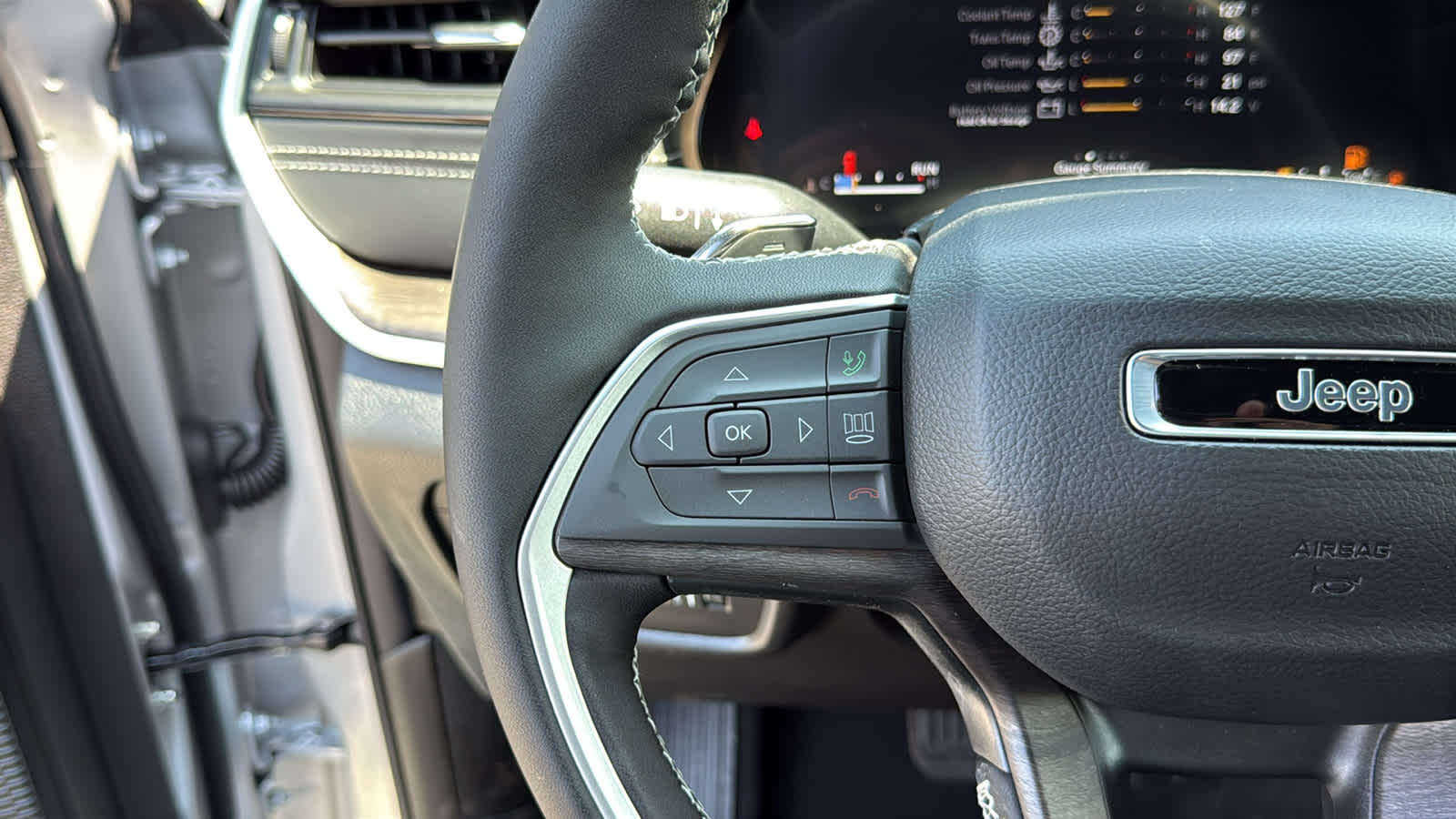 2026 Jeep Grand Cherokee Laredo Altitude