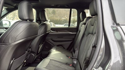 2026 Jeep Grand Cherokee Laredo Altitude