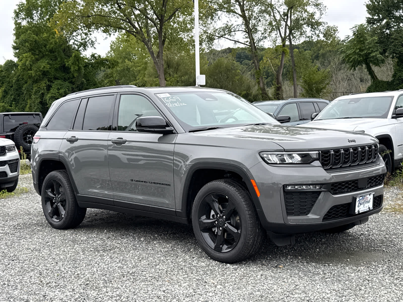 2027 Jeep Grand Cherokee