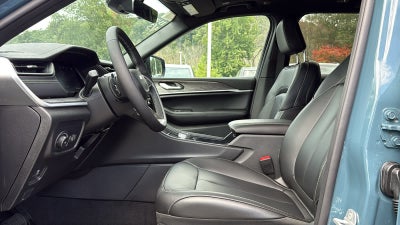 2027 Jeep Grand Cherokee Limited