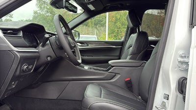 2027 Jeep Grand Cherokee GRAND CHEROKEE LIMITED RESERVE 4X4