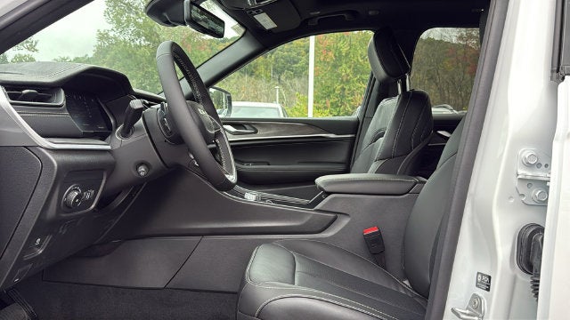 2027 Jeep Grand Cherokee GRAND CHEROKEE LIMITED RESERVE 4X4