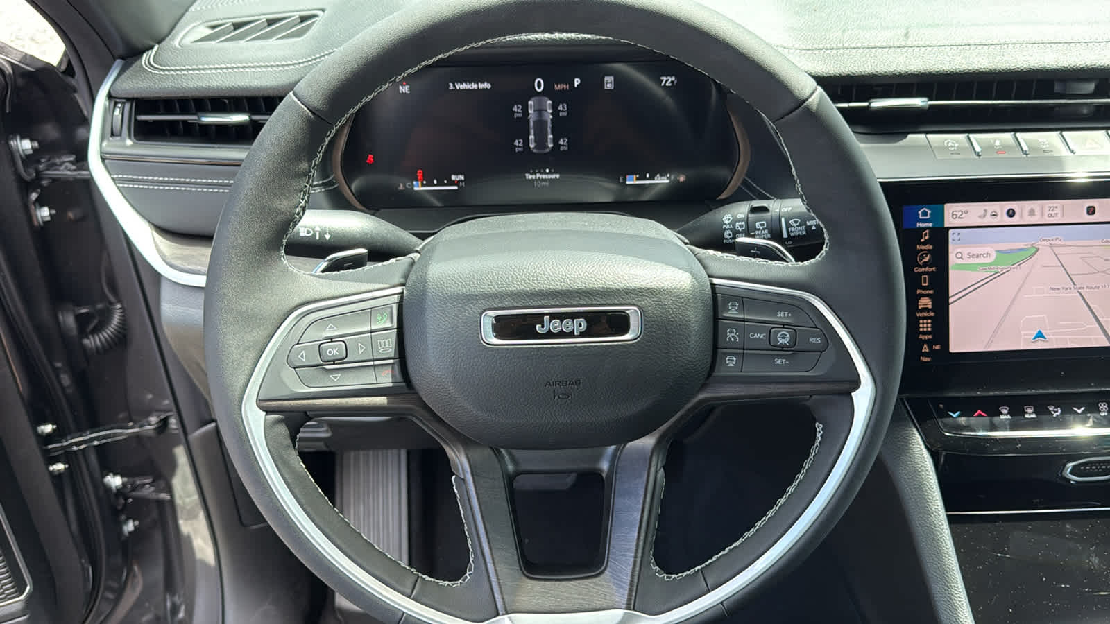 2026 Jeep Grand Cherokee Limited Reserve