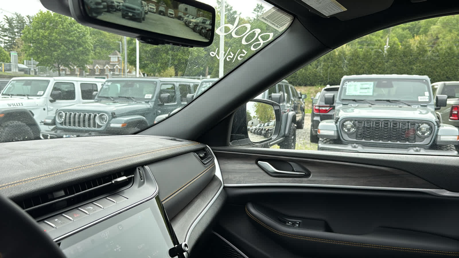 2026 Jeep Grand Cherokee 85th Anniversary Edition