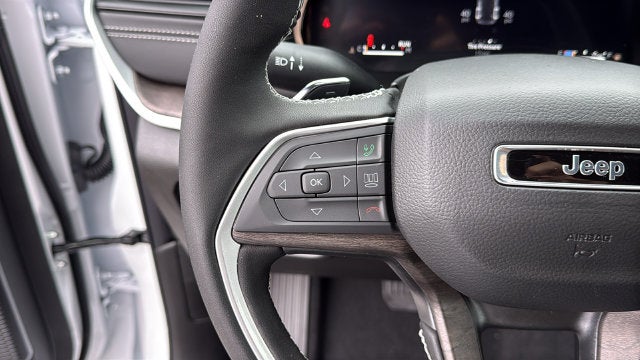 2027 Jeep Grand Cherokee GRAND CHEROKEE LIMITED RESERVE 4X4