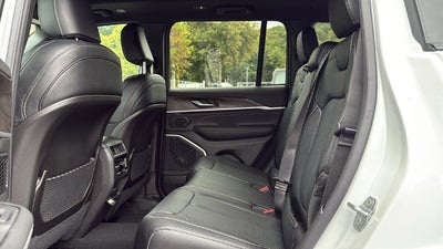 2027 Jeep Grand Cherokee GRAND CHEROKEE LIMITED RESERVE 4X4