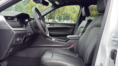 2027 Jeep Grand Cherokee GRAND CHEROKEE LIMITED RESERVE 4X4