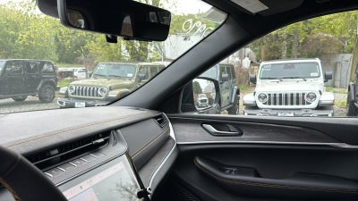 2026 Jeep Grand Cherokee 85th Anniversary Edition