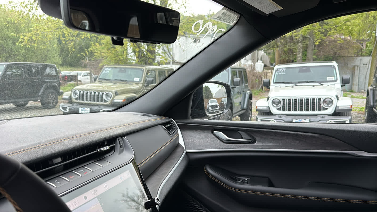 2026 Jeep Grand Cherokee 85th Anniversary Edition