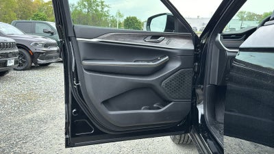 2026 Jeep Grand Cherokee 85th Anniversary Edition