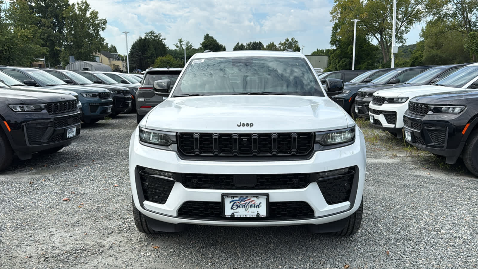 2027 Jeep Grand Cherokee Limited Reserve