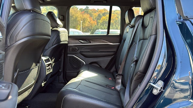 2027 Jeep Grand Cherokee GRAND CHEROKEE LIMITED RESERVE 4X4
