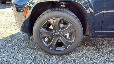 2027 Jeep Grand Cherokee GRAND CHEROKEE LIMITED RESERVE 4X4