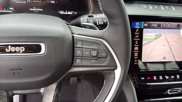 2027 Jeep Grand Cherokee GRAND CHEROKEE LIMITED 4X4