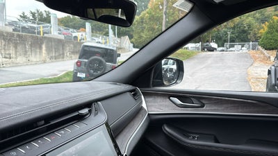 2027 Jeep Grand Cherokee GRAND CHEROKEE LIMITED 4X4