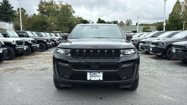2027 Jeep Grand Cherokee GRAND CHEROKEE LIMITED 4X4