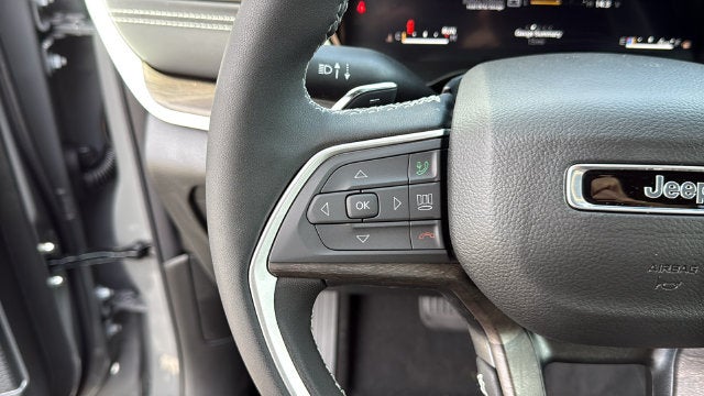 2027 Jeep Grand Cherokee GRAND CHEROKEE LIMITED RESERVE 4X4