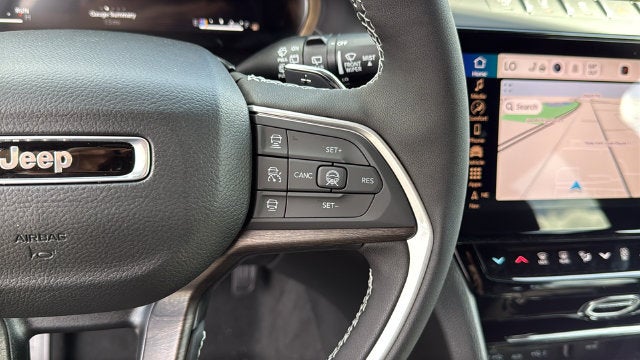 2027 Jeep Grand Cherokee GRAND CHEROKEE LIMITED RESERVE 4X4
