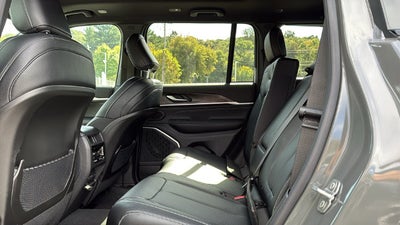 2027 Jeep Grand Cherokee GRAND CHEROKEE LIMITED RESERVE 4X4