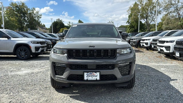 2027 Jeep Grand Cherokee GRAND CHEROKEE LIMITED RESERVE 4X4