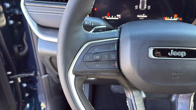 2027 Jeep Grand Cherokee GRAND CHEROKEE LIMITED 4X4